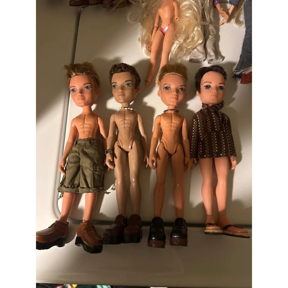 Bratz Doll Lot of 13 MGA Entertainment Bratz Boyz Mixed Clothes Accessories Y2K
